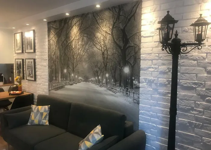 Grzybowska 6/10 Apartman *